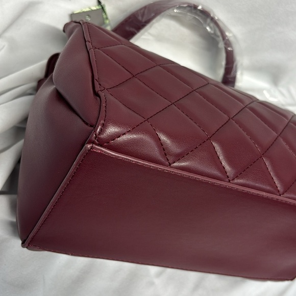 Badgley Mischka  plum  and gold vegan leather quilted tote bag purse crossbody - Picture 9 of 15